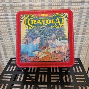 1992 vintage Crayola tin box